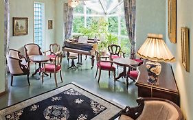 Nr 100 Szentendre Hotel Panzio Szolgaltatasok